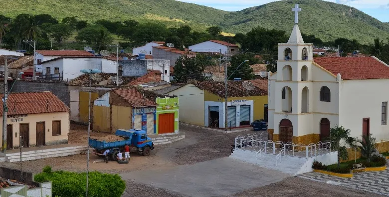 Atrasos salariais na Educação de Jussiape se agravam e vão parar na Justiça