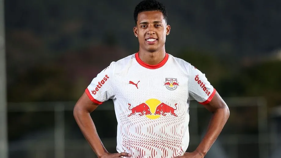 Brumandense Vanderlan passa por cirurgia cerebral e apresenta boa evolução, informa o Bragantino