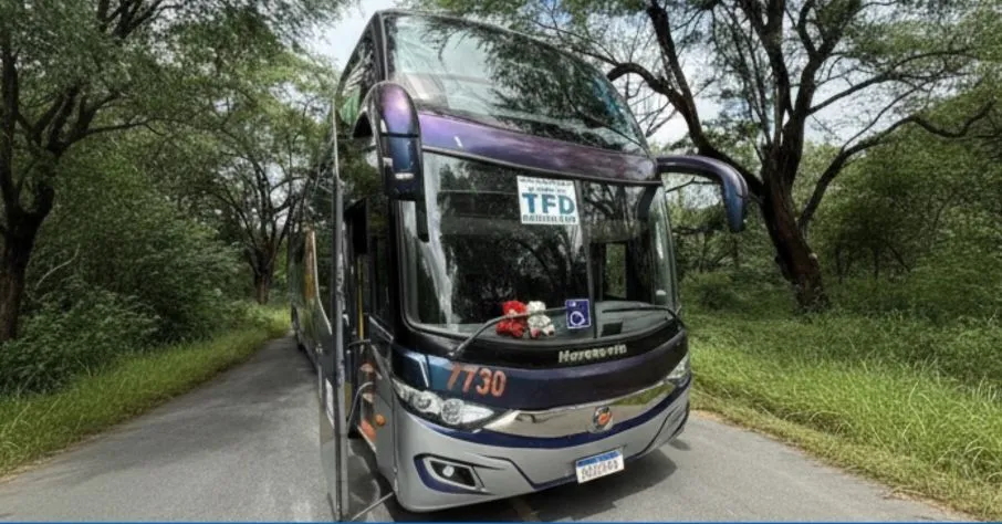 Prefeitura de Brumado amplia qualidade do TFD com novos ônibus climatizados