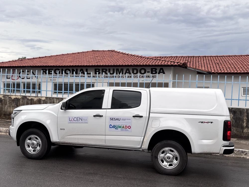 Novo veículo reforça logística do LACEN e amplia eficiência dos exames em Brumado