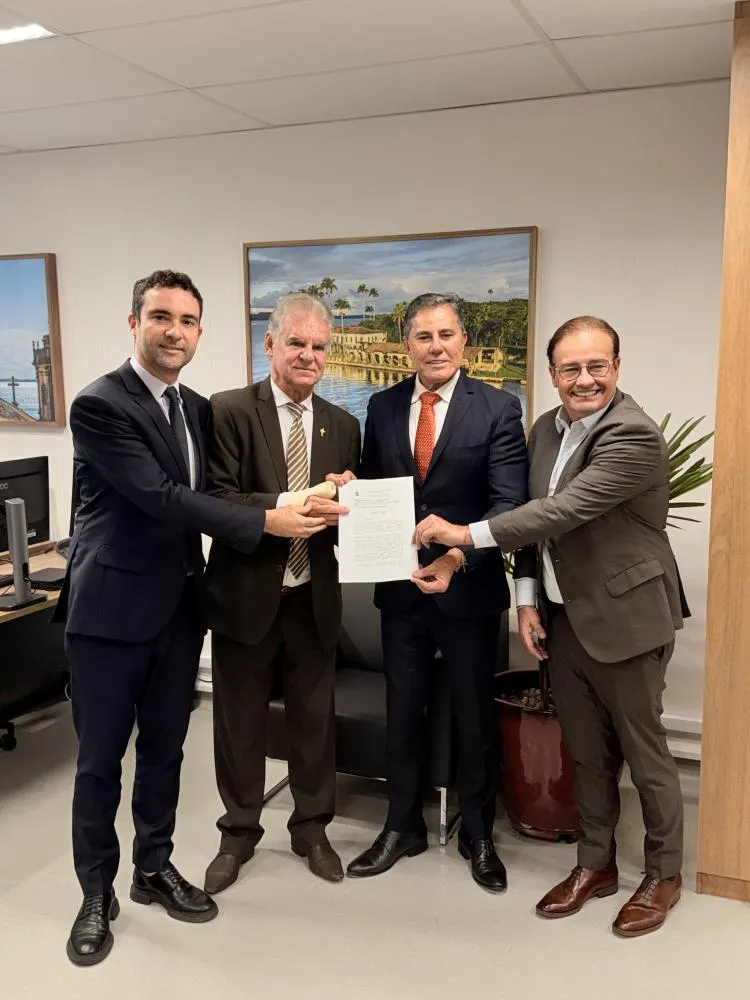 Prefeito Fabrício Abrantes e OAB reforçam pedido por 2ª Vara Criminal em Brumado durante audiência no TJ-BA